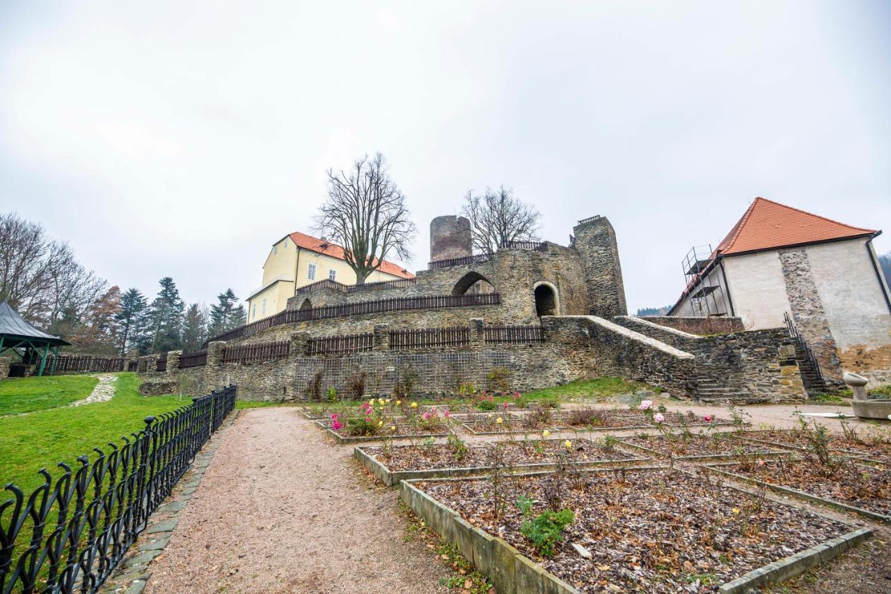 Penzion Hradu Svojanov Svojanov  ภายนอก รูปภาพ